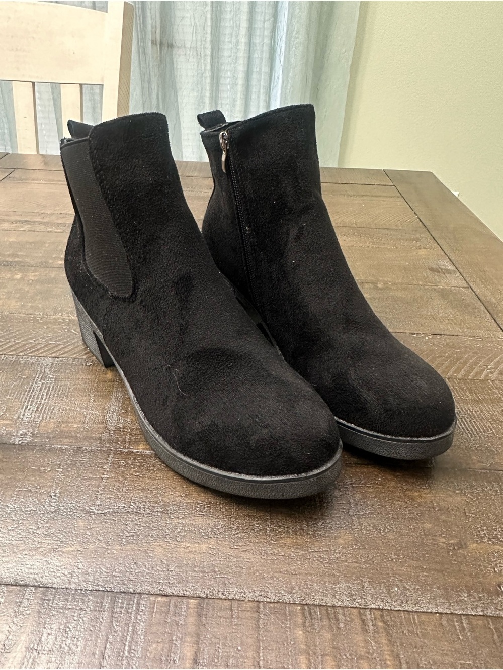Source Unknown Black Suede Ankle Booties with Side Zip